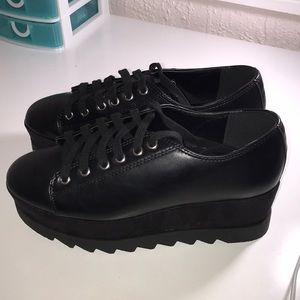 Platform shoes
